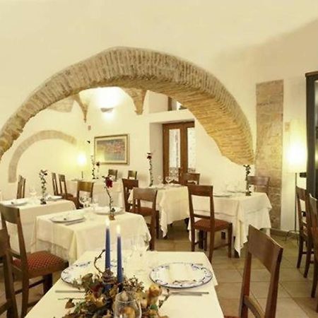 Hotel Italia Foligno Dış mekan fotoğraf