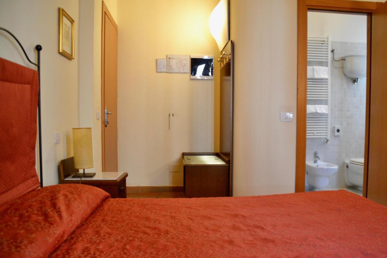 Hotel Italia Foligno Dış mekan fotoğraf